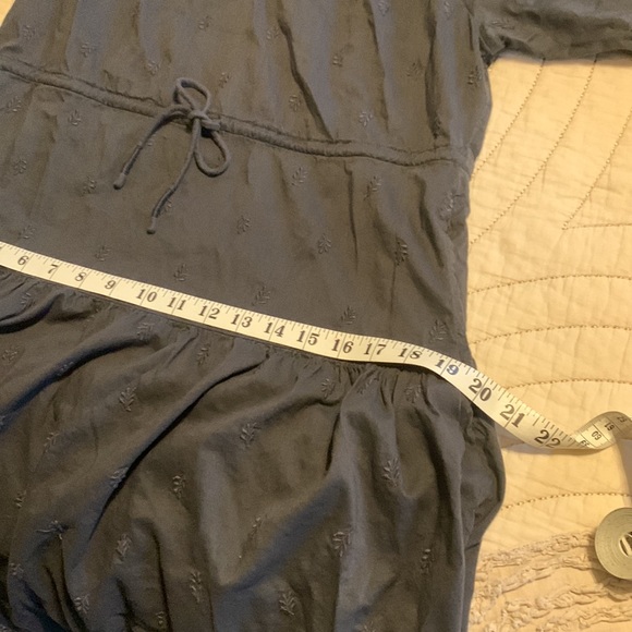 Old Navy Woman’s dress - Picture 4 of 9